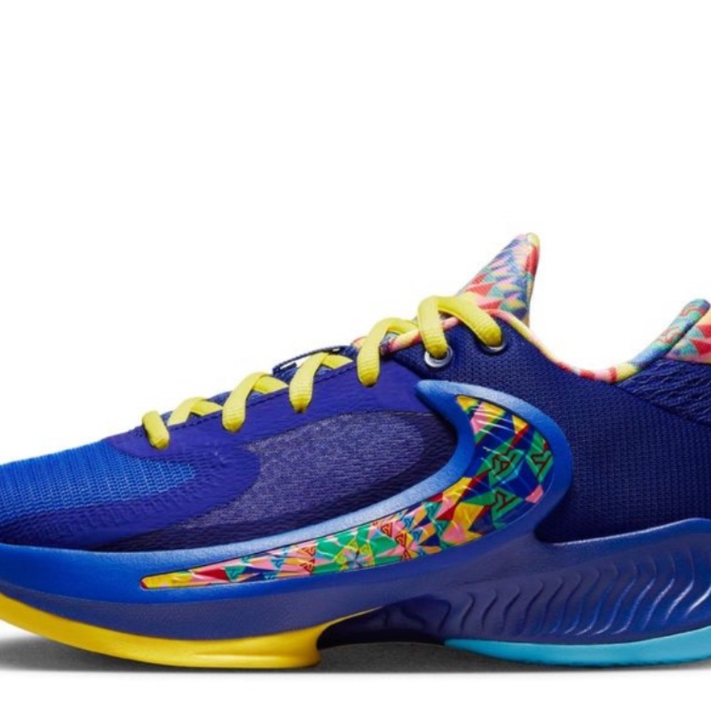 Nike ZOOM FREAK 4 SE GS 'KALEIDOSCOPE'  boys